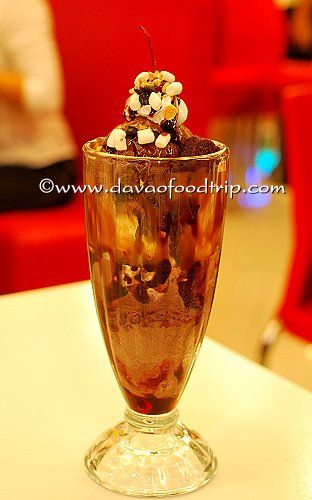 Ice Giants Davao - chocolate parfaits